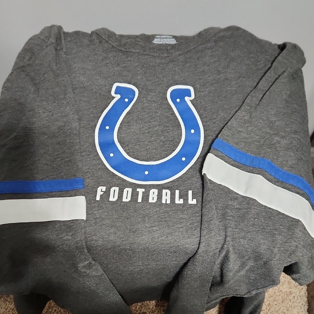 NFL Team Apparel Gray Shirt